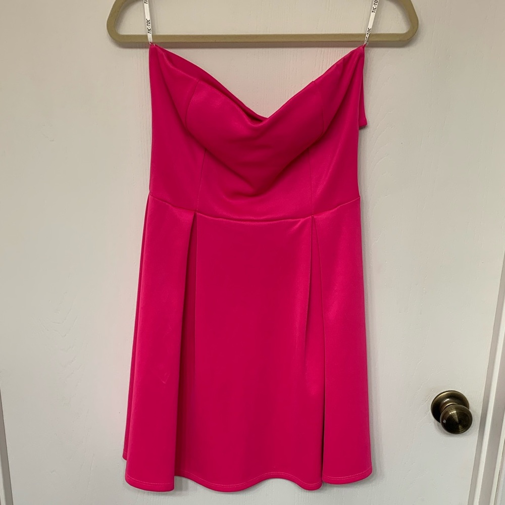 Pink strapless dress